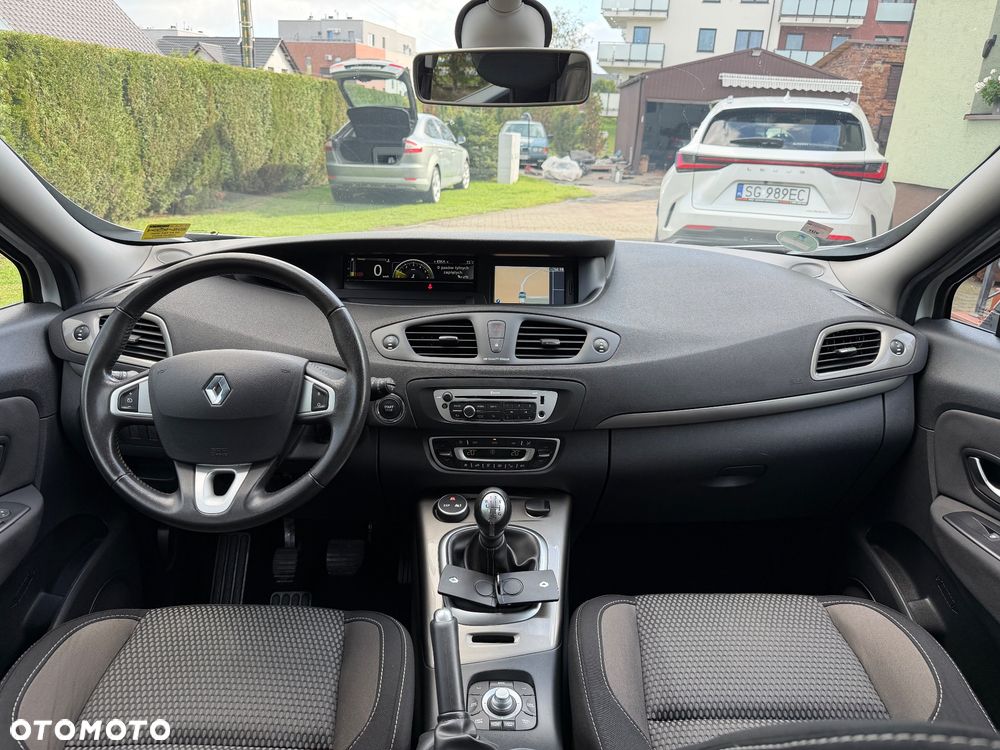 Renault Scenic dCi 110 Xmod Paris - 22