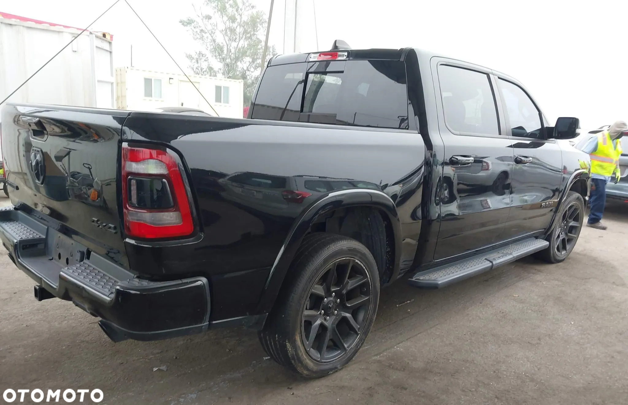 Dodge RAM 1500 5.7 4x4 - 6