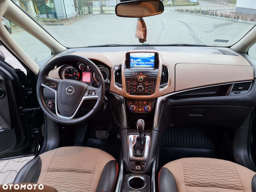 Opel Zafira 2.0 CDTI Cosmo - 8