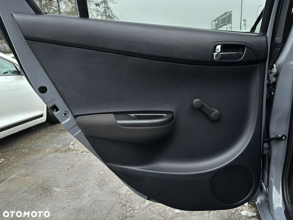 Hyundai i20 1.2 Fifa World Cup Edition - 19