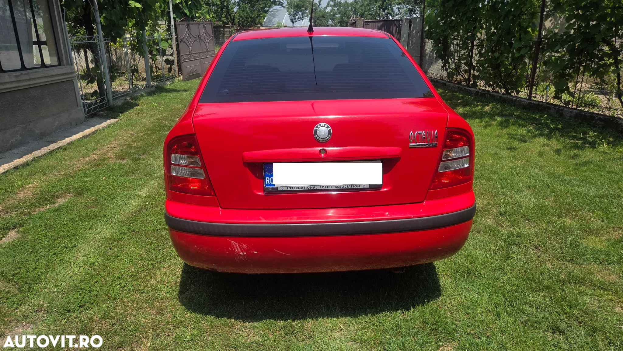 Skoda Octavia 1.6 Ambiente - 4