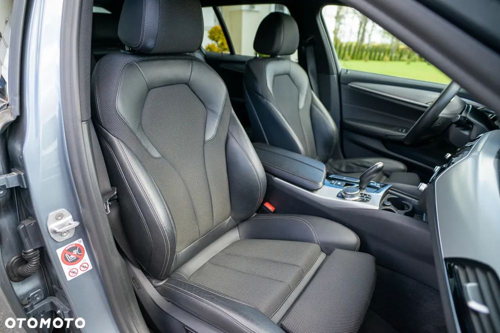 BMW Seria 5 520d M Sport Edition - 36