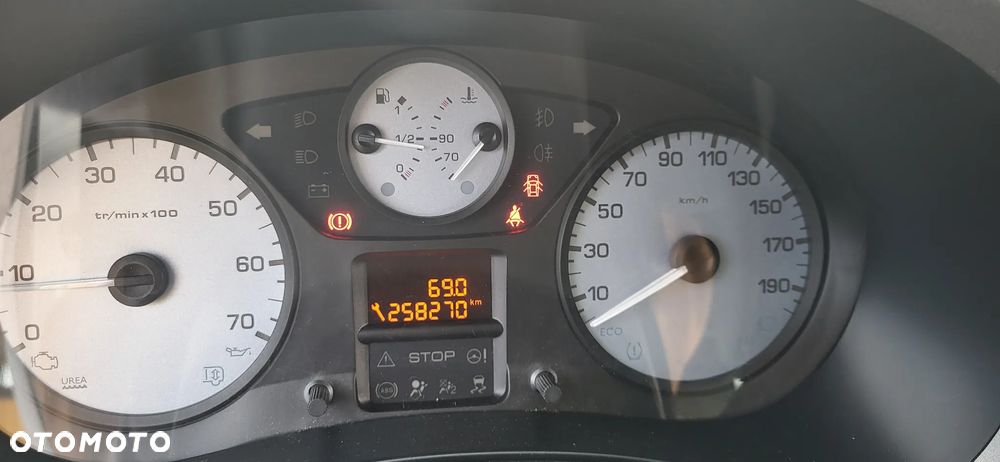 Citroën Berlingo 1.6 BlueHDi Feel - 17