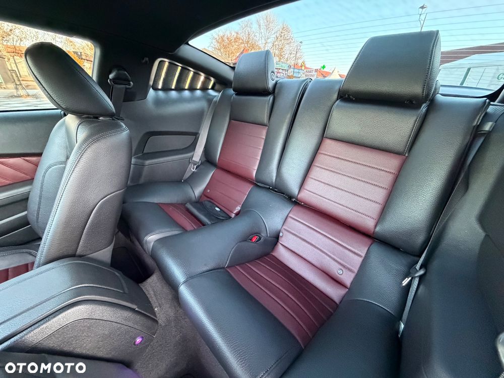 Ford Mustang - 10