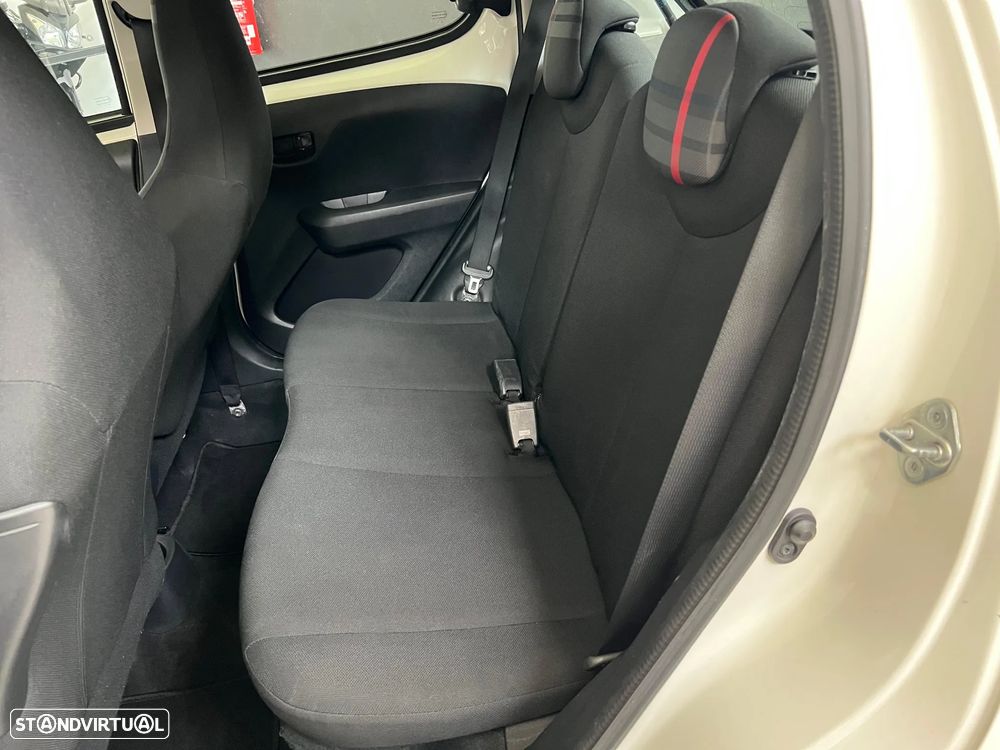 Peugeot 108 1.0 VTi Allure - 20