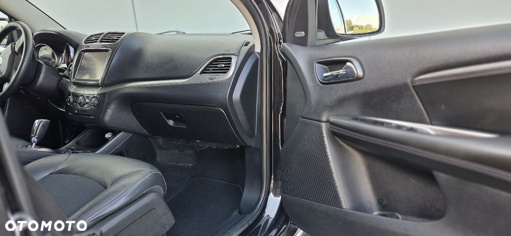 Fiat Freemont 2.0 Multijet 16V DPF Automatik Allrad Black Code - 23