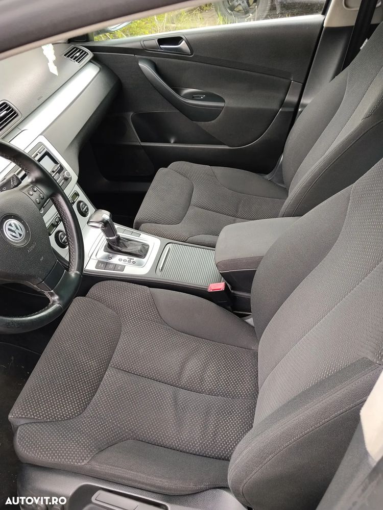 Volkswagen Passat 2.0 TDI DSG BlueMotion Technology Comfortline - 9