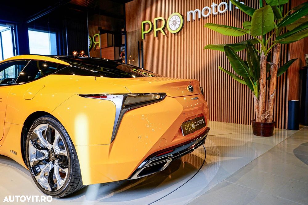 Lexus LC 500h - 32