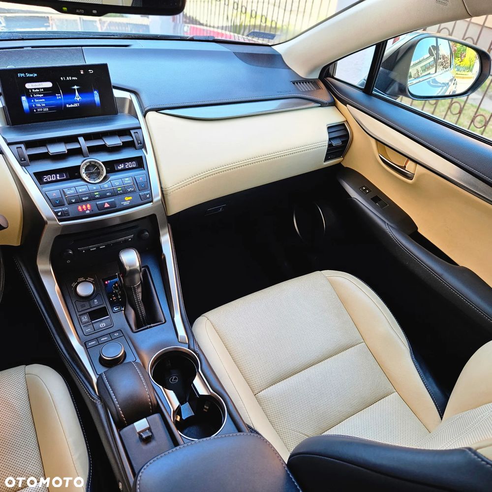 Lexus NX 200t AWD Luxury Line - 14