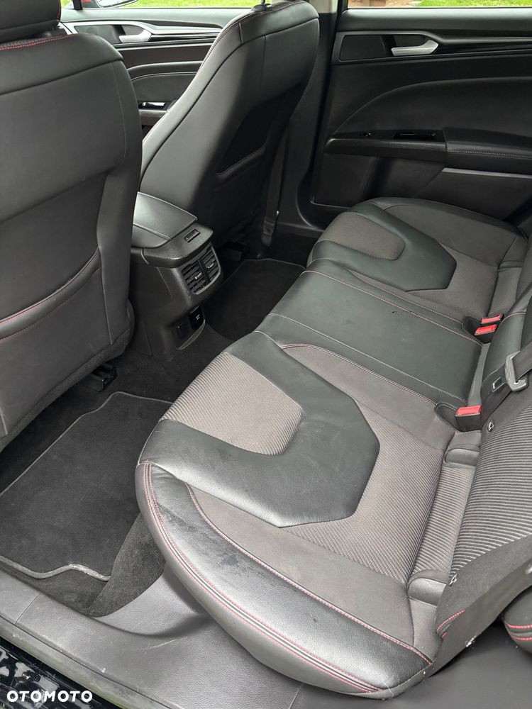 Ford Mondeo 2.0 EcoBoost STart-Stopp Autom ST-Line - 13