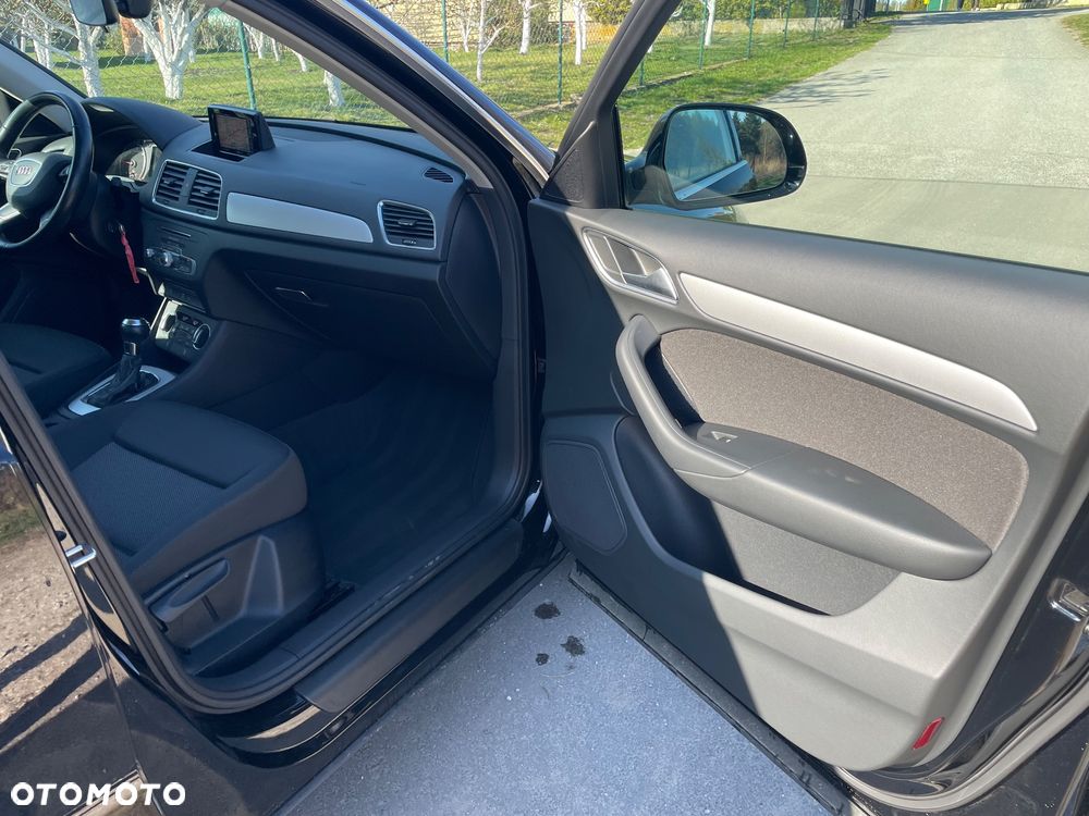 Audi Q3 2.0 TDI S tronic design - 25