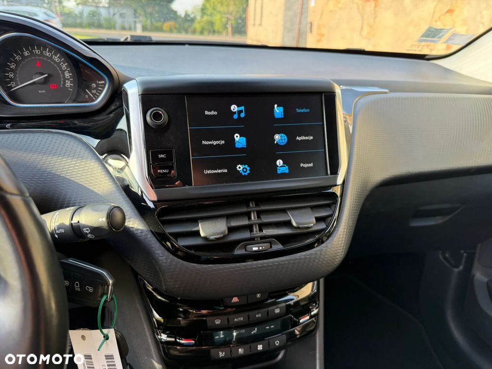 Peugeot 2008 PureTech 130 Allure - 15