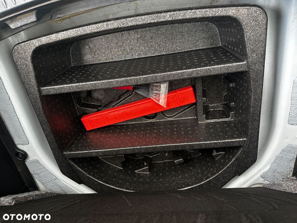 Toyota Auris 1.4 D-4D Life+ - 18