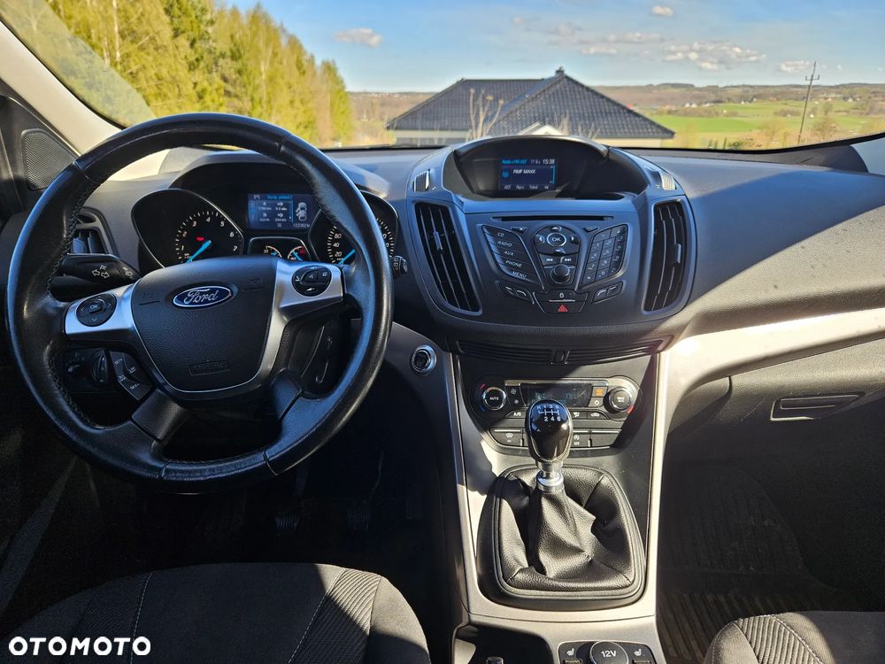 Ford Kuga 1.5 EcoBoost 2x4 Trend - 7