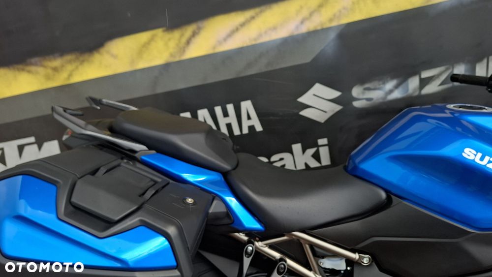 Suzuki GSX - 11