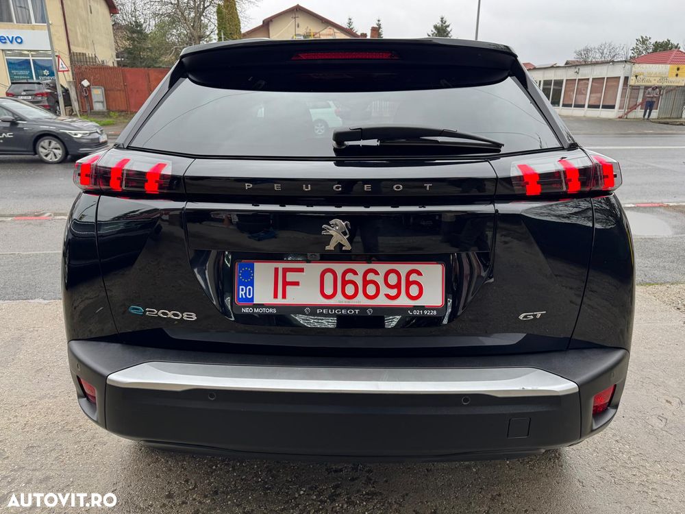 Peugeot 2008 136 GT - 10