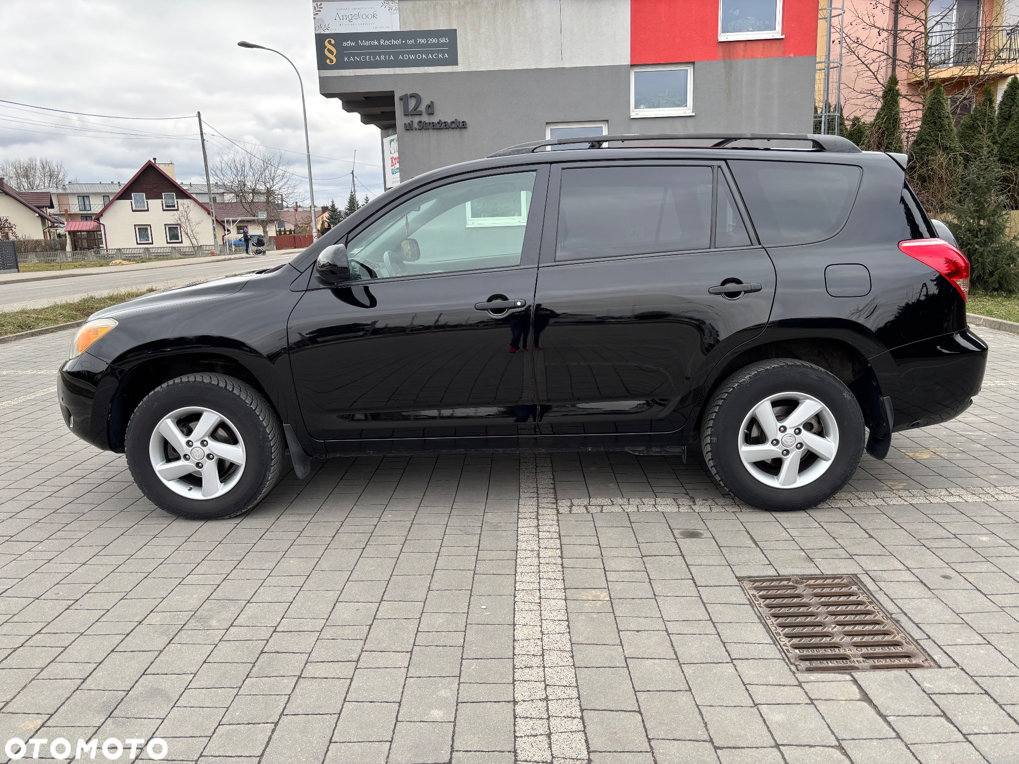 Toyota RAV4 - 8