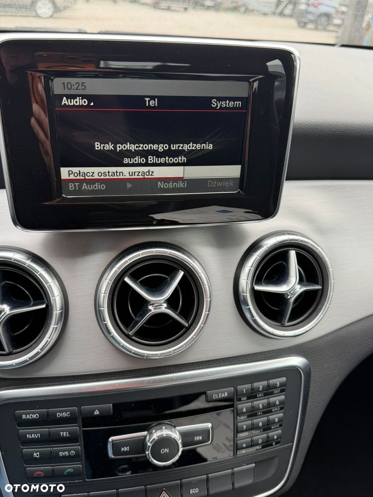 Mercedes-Benz CLA 180 - 19