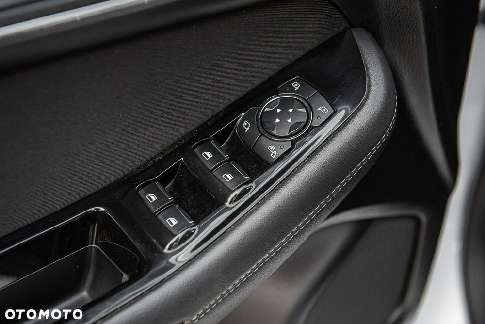 Ford S-Max - 32