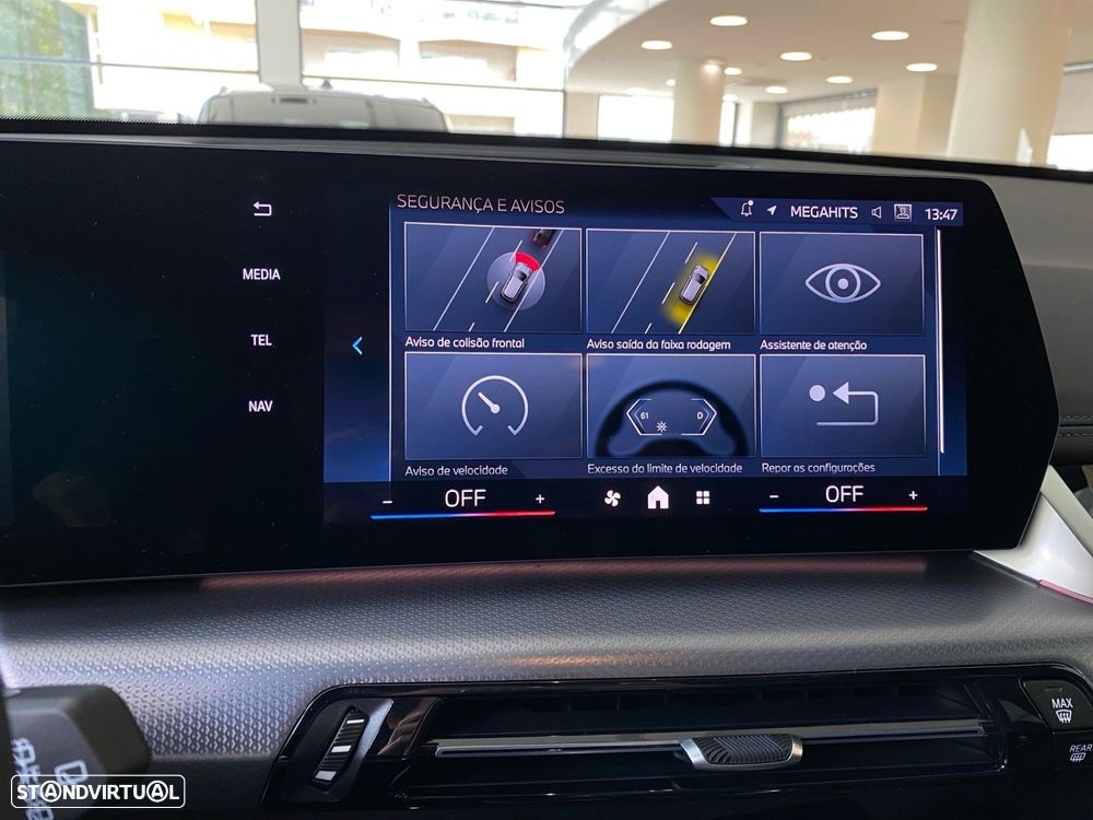 BMW iX1 xDrive30 Pack Desportivo M - 16