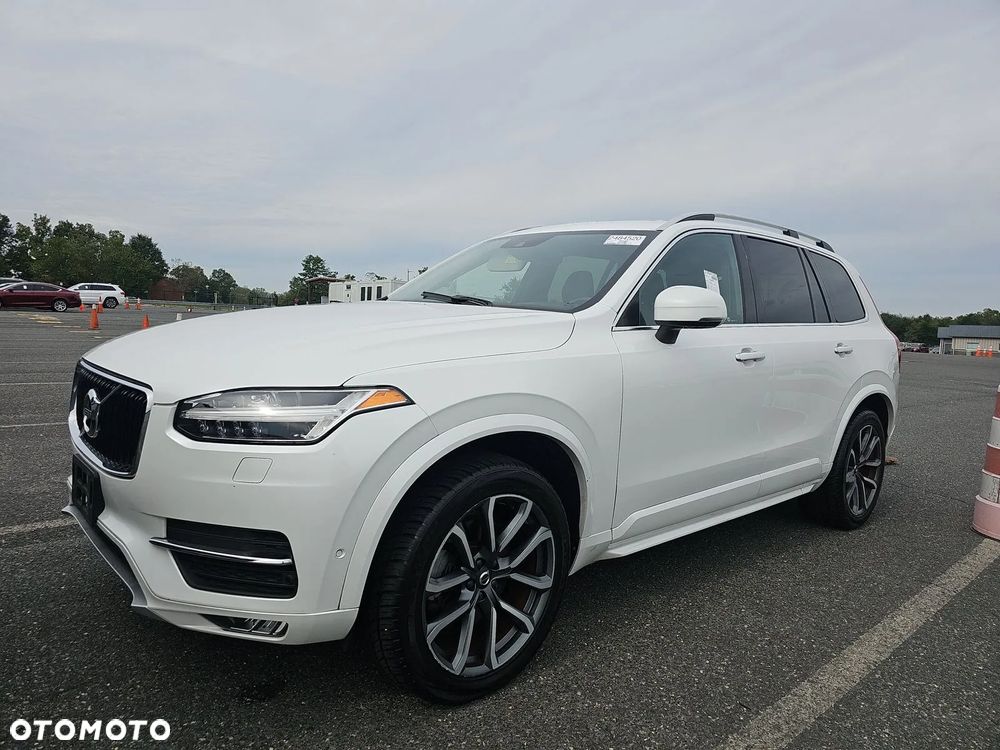 Volvo XC 90 - 1