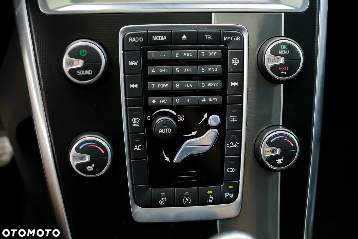 Volvo XC 60 D4 Geartronic Summum - 26