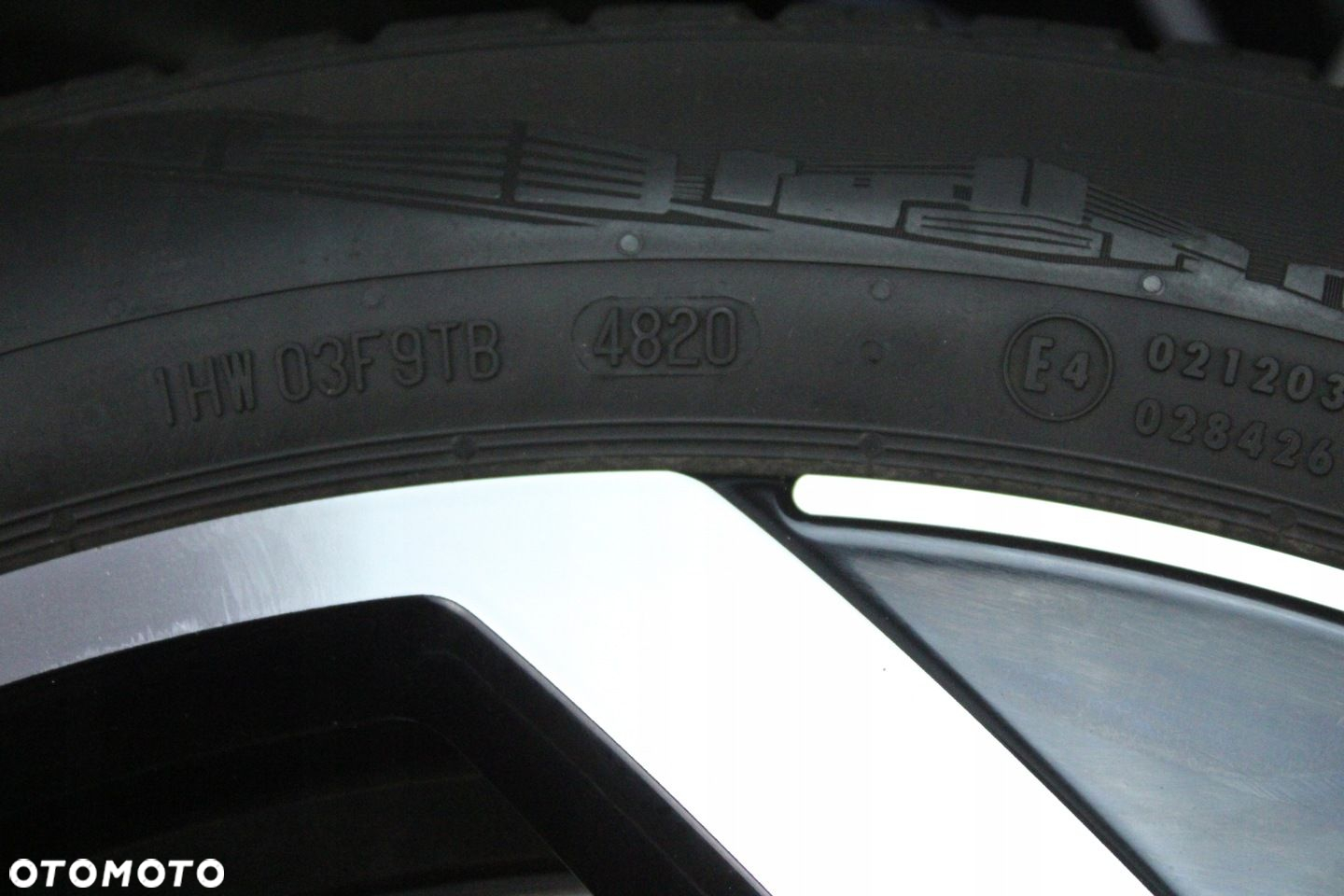 KOŁA FELGI ALUMINIOWE 19" VW ID.3 7,5J 215/50/R19 CONTINENTAL ALLSEASON - 7