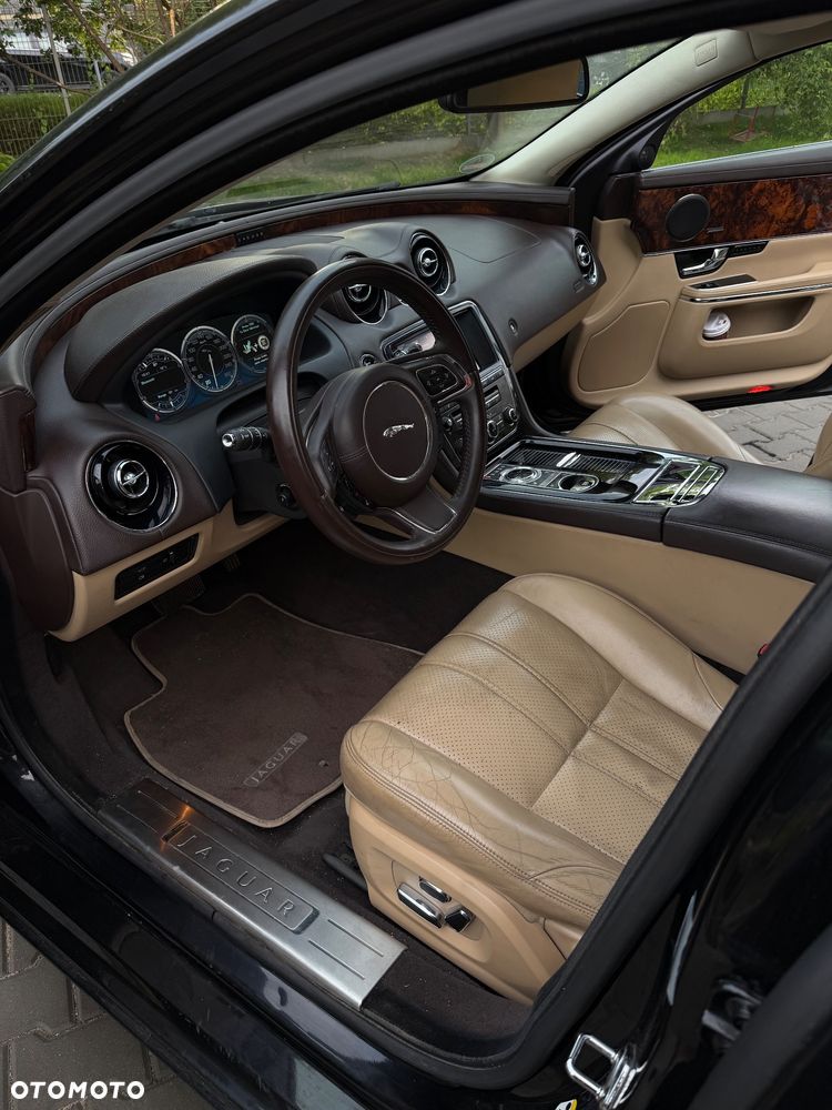 Jaguar XJ 3.0 D V6 Portfolio - 13