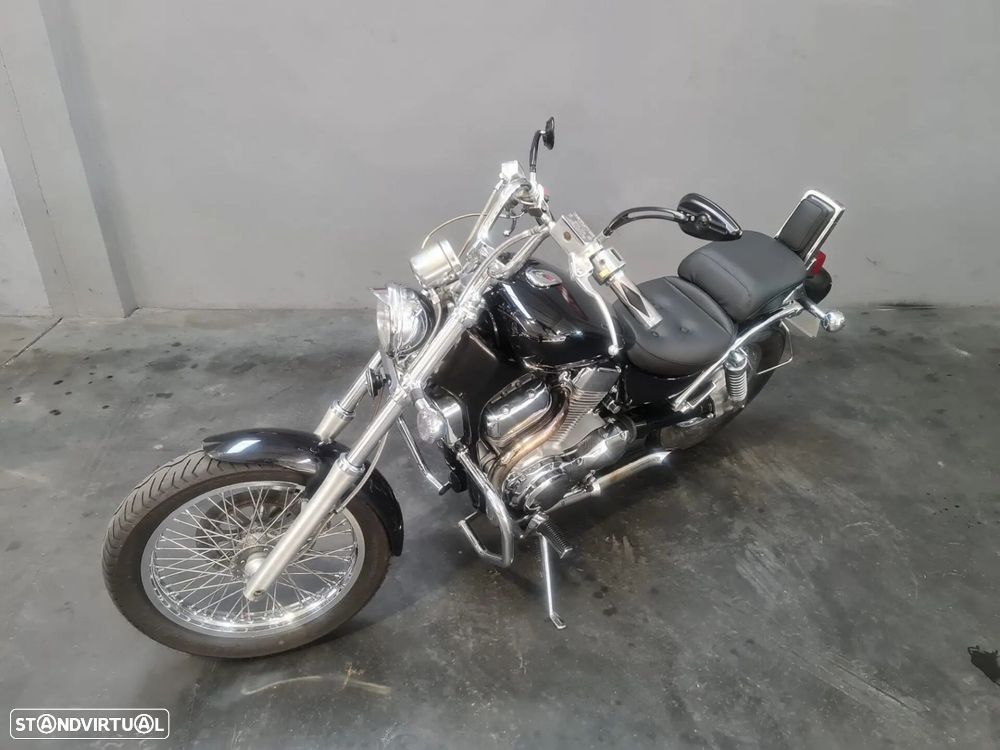 Suzuki Intruder - 4