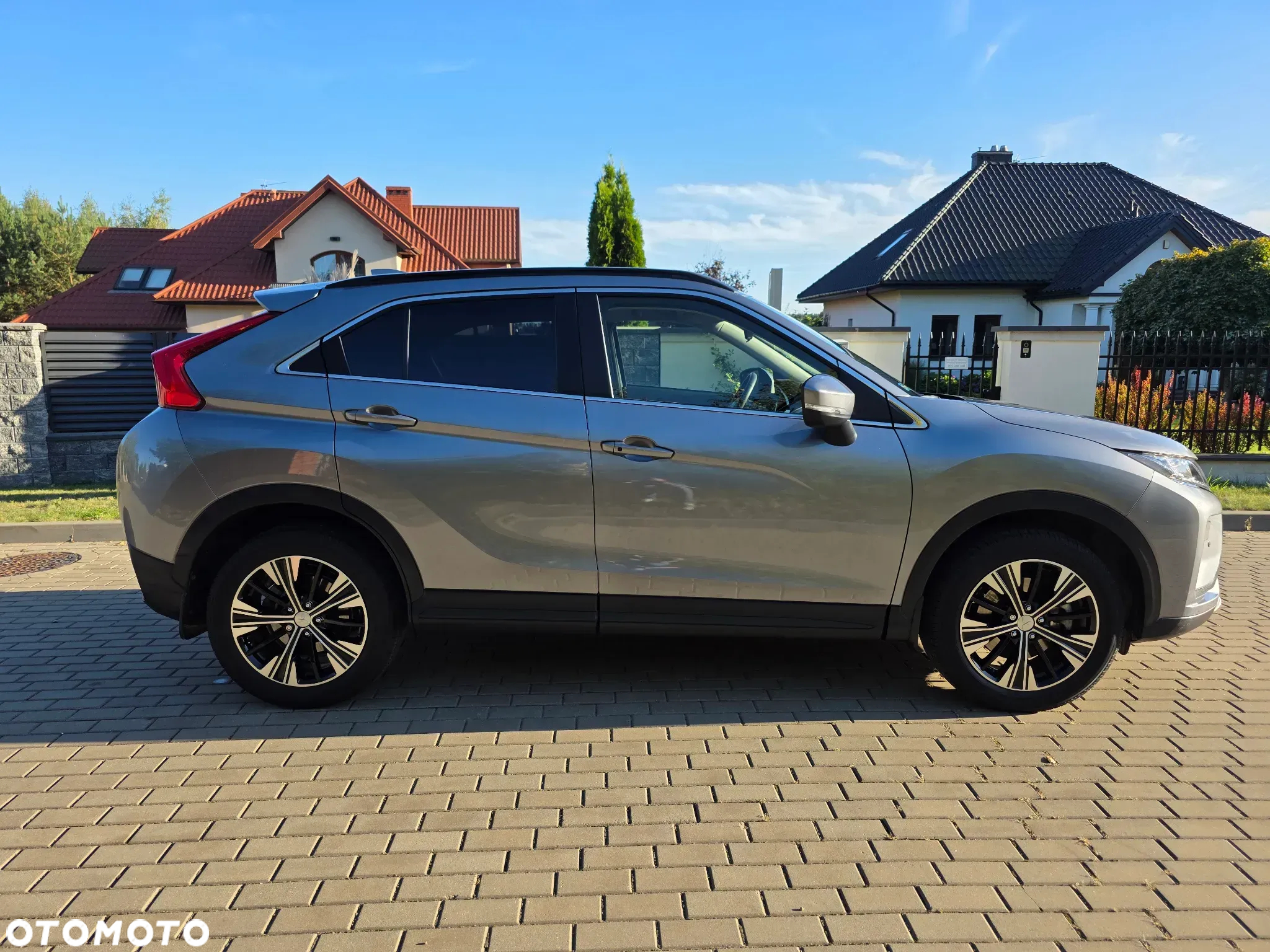 Mitsubishi Eclipse Cross - 3