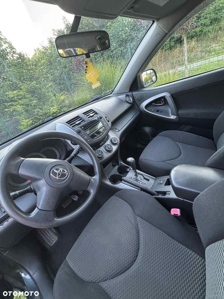 Toyota RAV4 2.4 VVT-i Sport - 9