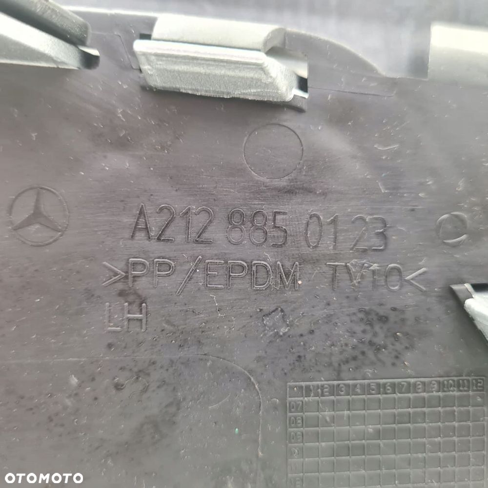 mercedes e klasa w212 09-13 ramka halogenu chrom - 2