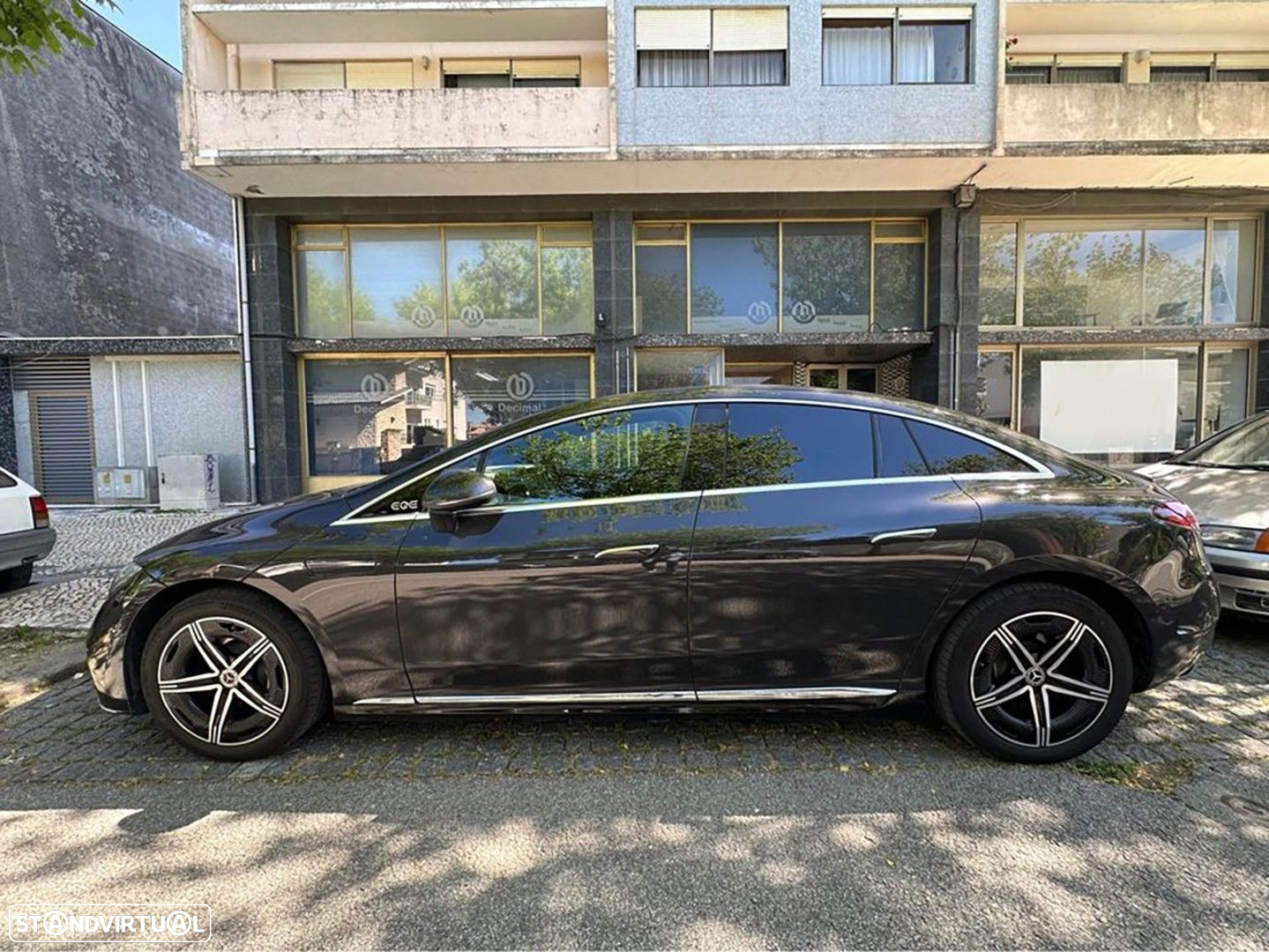 Mercedes-Benz EQE 350 - 10