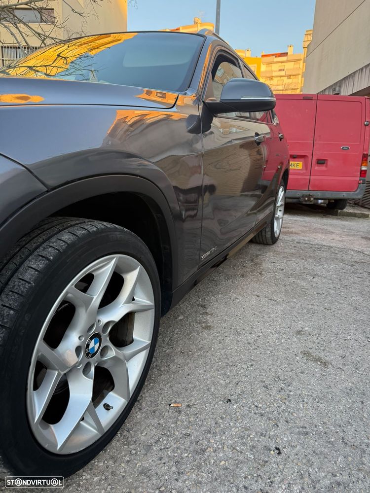 BMW X1 16 d sDrive Auto xLine - 2