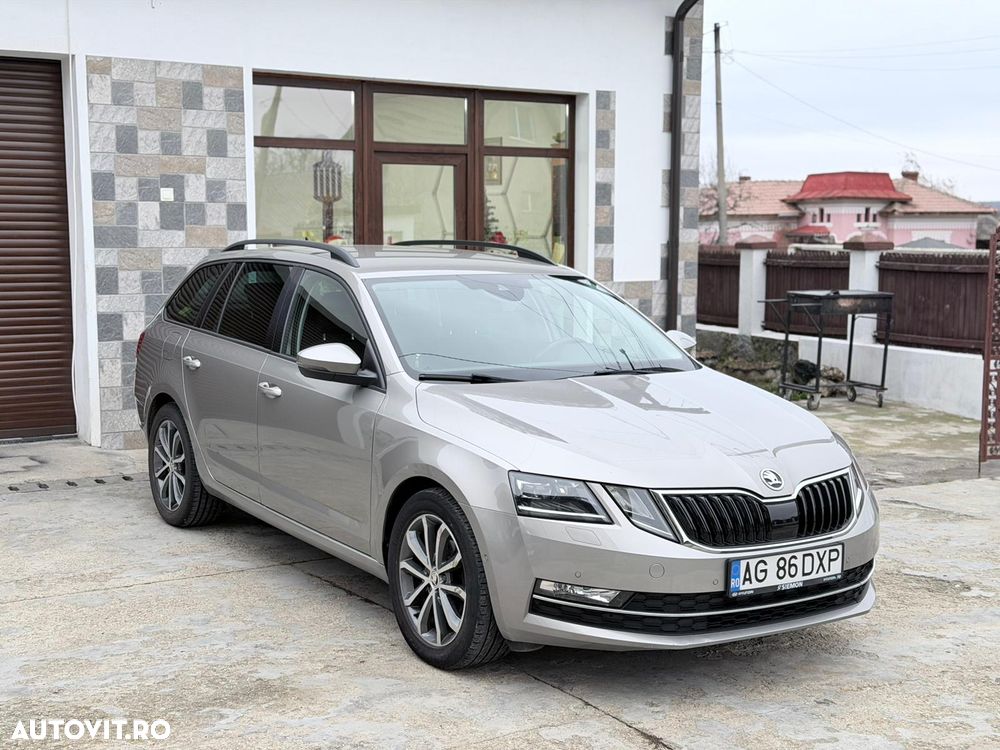 Skoda Octavia Combi Diesel 1.6 TDI DSG Style - 1