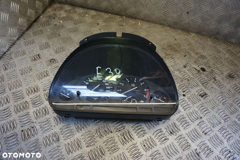 LICZNIK ZEGARY 5 E39 2.5 36V 8376708 BMW 1995-2000 - 1