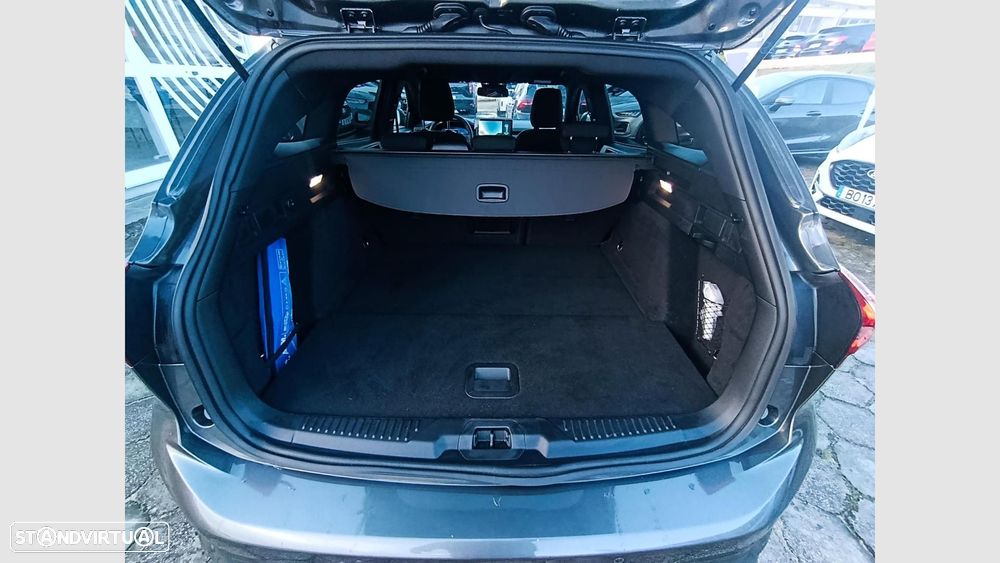 Ford Focus SW 1.0 EcoBoost MHEV ST-Line X - 22
