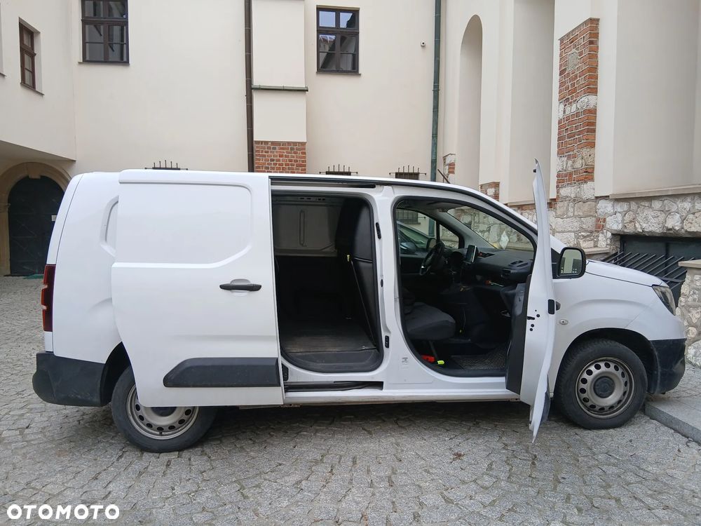 Opel Combo Cargo XL - 2