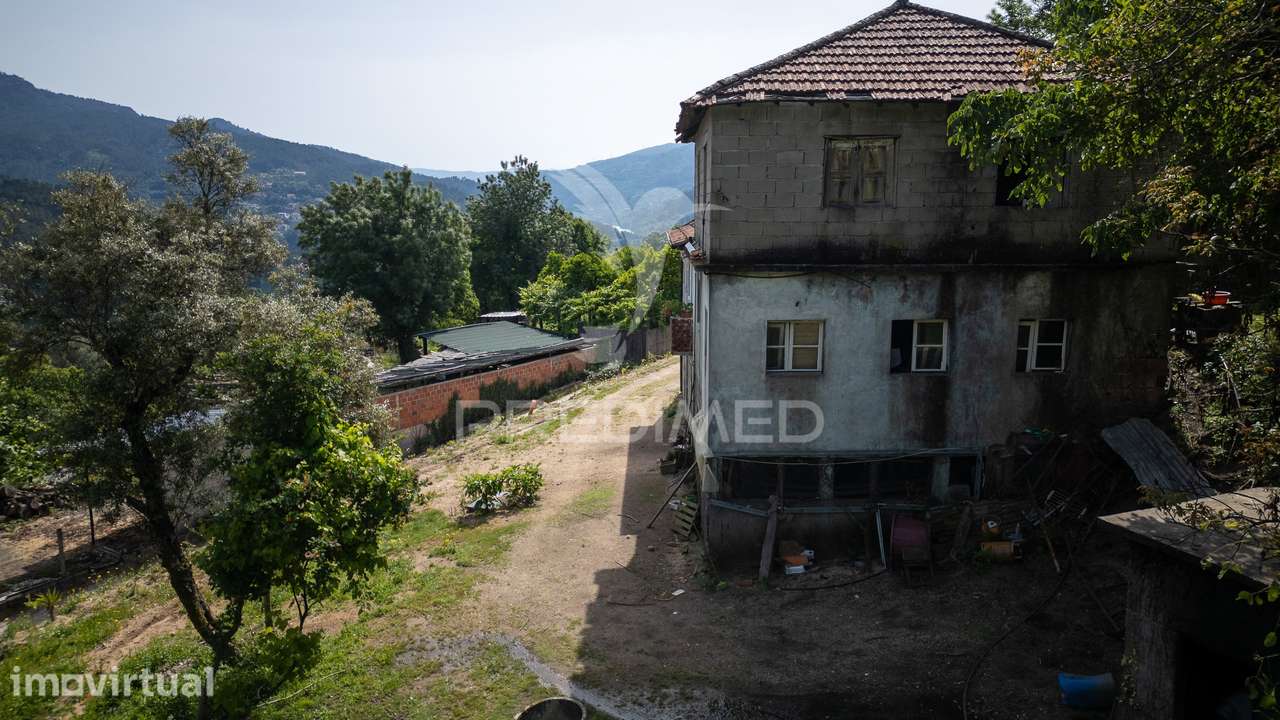 Moradia para restauro Gerês - Grande imagem: 5/12