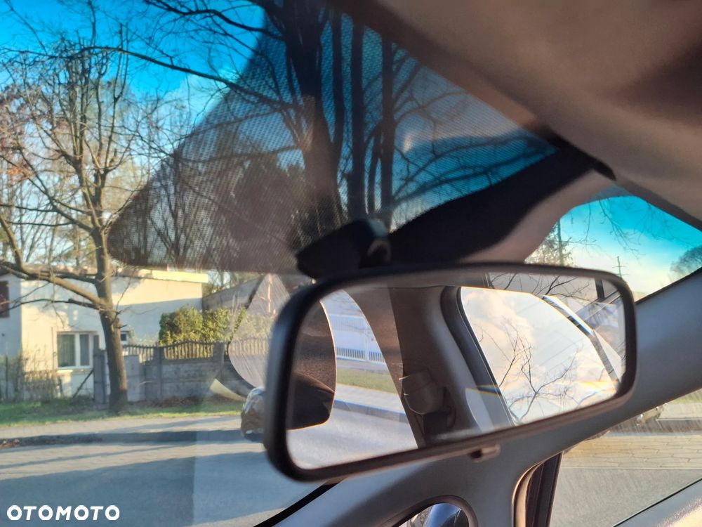 Kia Rio 1.2 Dream-Team Edition - 22