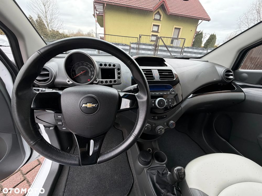 Chevrolet Spark - 21