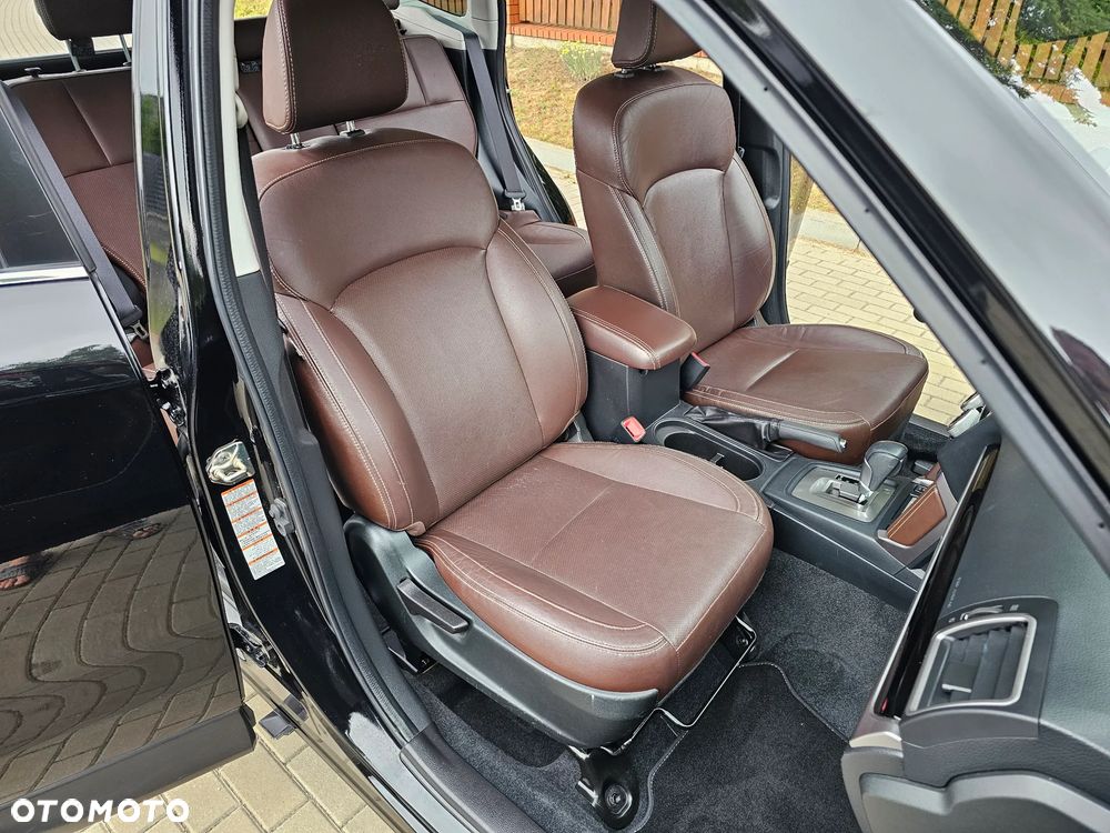 Subaru Forester 2.0 i Platinum (EyeSight) Lineartronic - 12