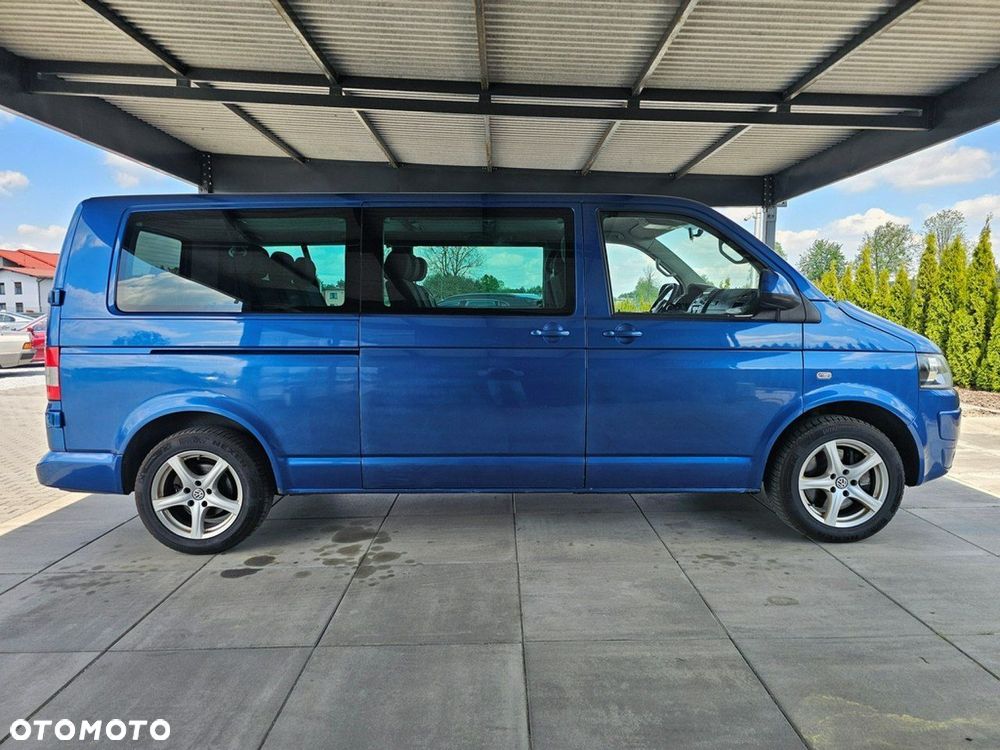 Volkswagen Caravelle - 10