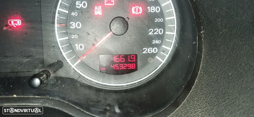 Audi A3 2.0 TDI Ambiente - 2