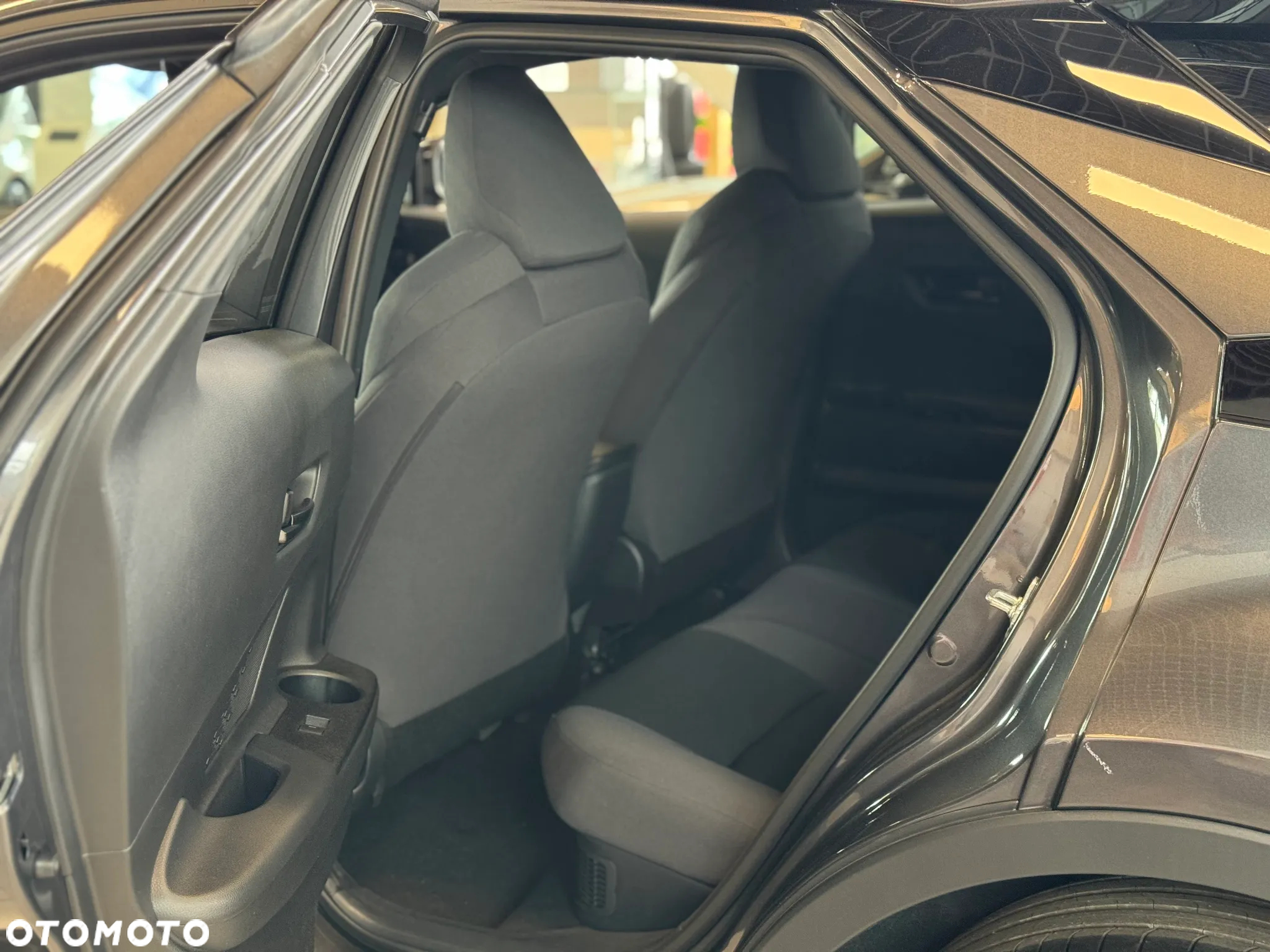 Toyota C-HR 2.0 PHEV Dynamic Force Style - 16