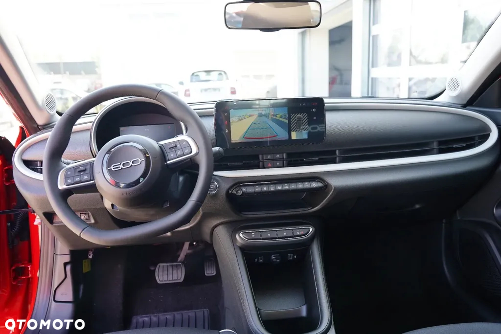 Fiat 600 1.2 Turbo Hybrid eDCT - 2