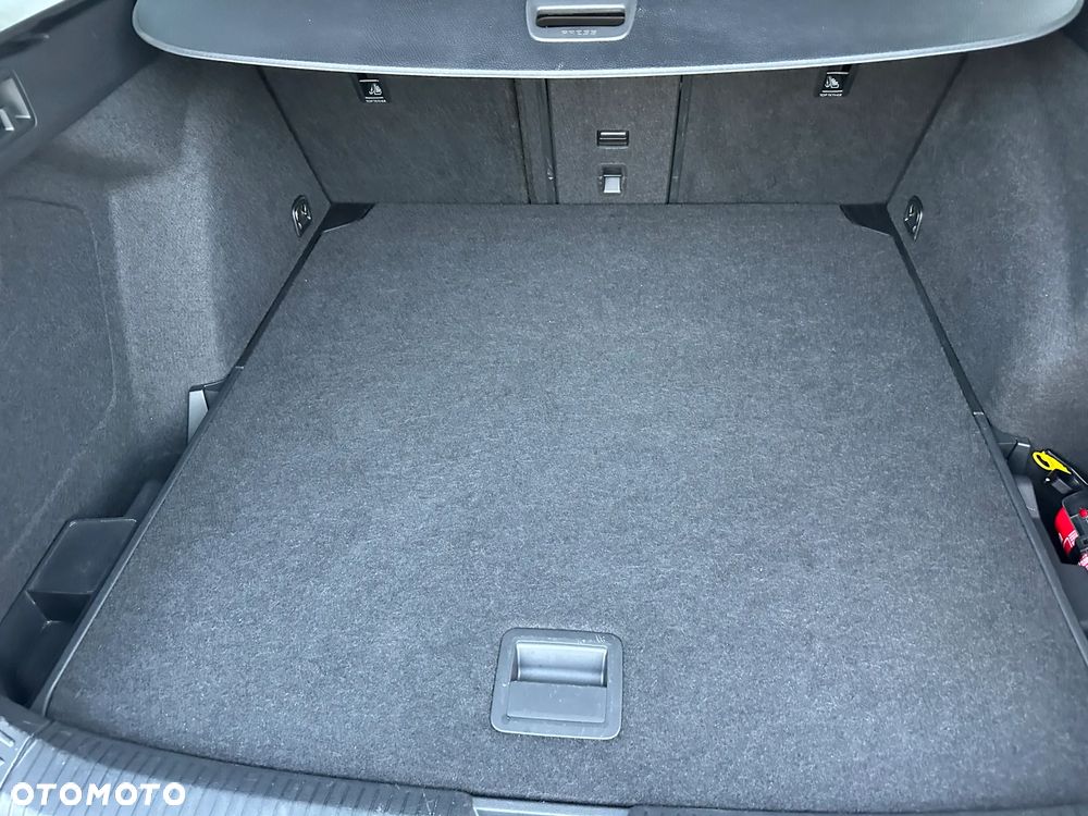 Volkswagen Golf - 29