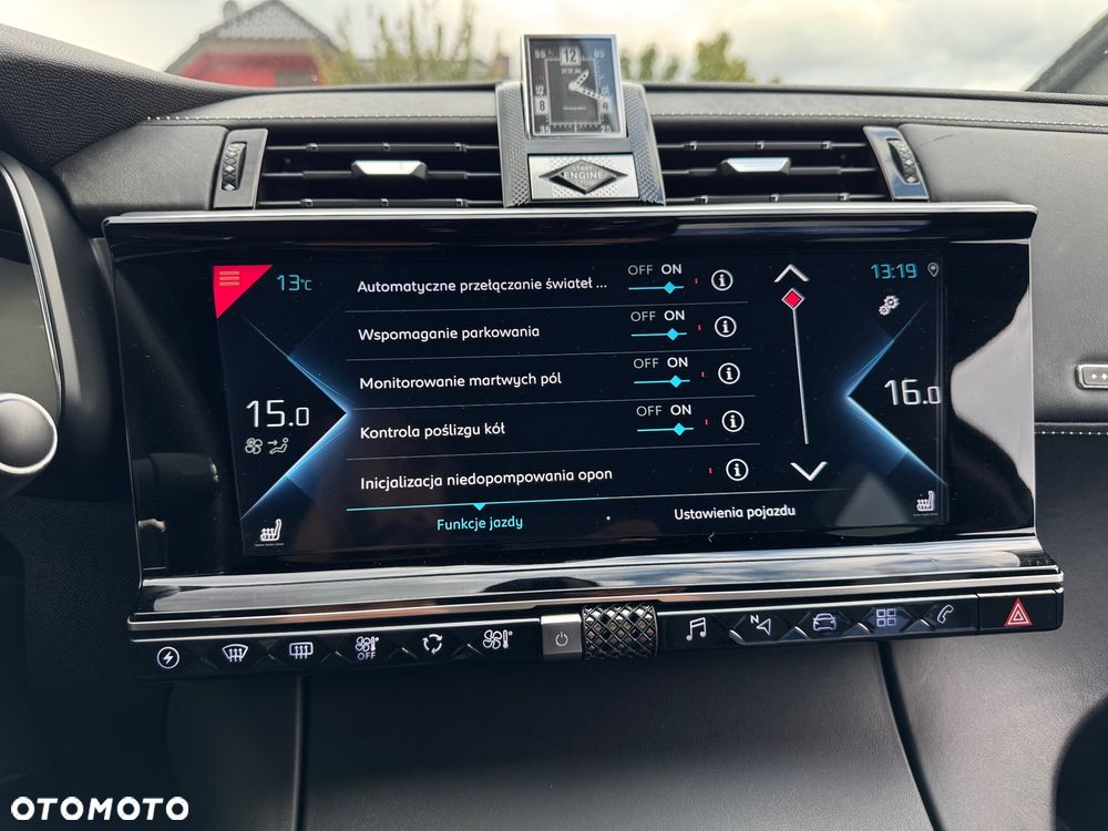 DS Automobiles DS 7 Crossback - 32
