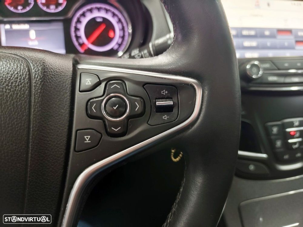 Opel Insignia Sports Tourer 2.0 CDTi Executive S/S - 20