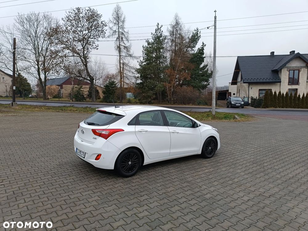 Hyundai i30 blue 1.6 CRDi Premium - 7